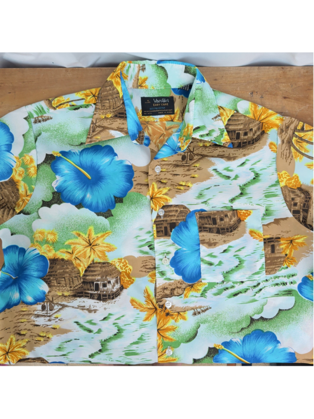 Men's 1970's Tropical Print Polyester Short Sleeve Shirt Medium